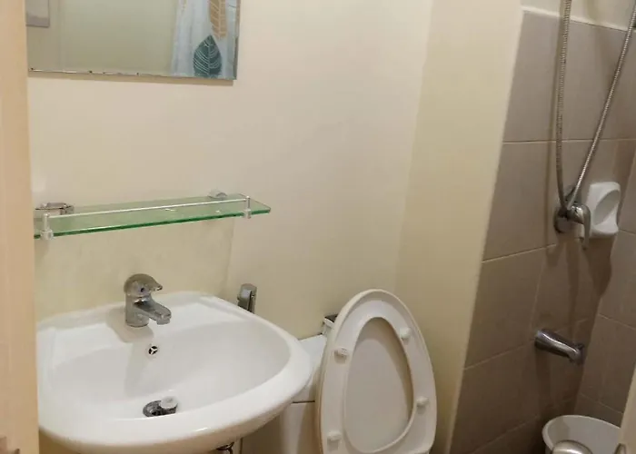 Renzo's Turf Apartment Cebu